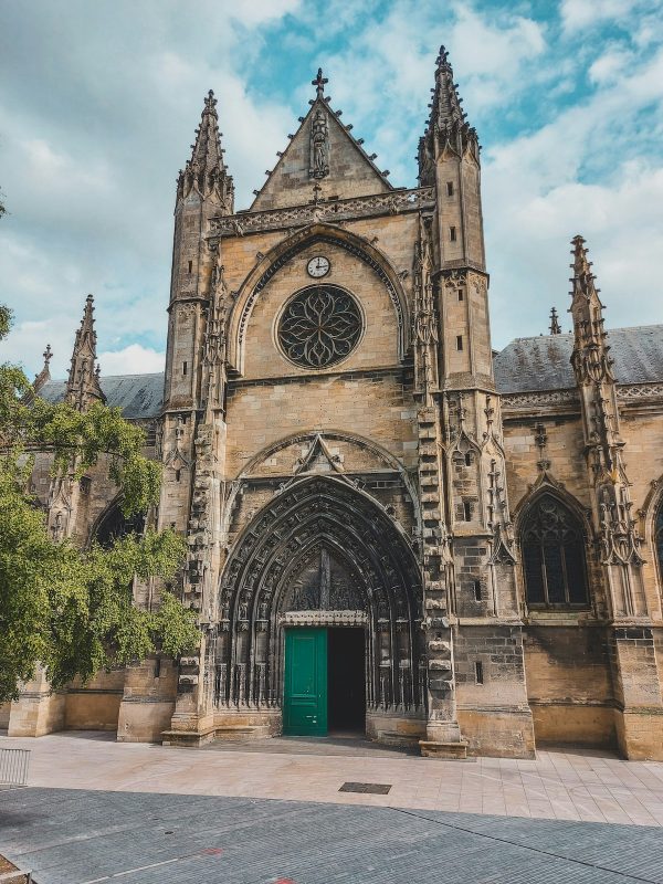 Basilique Saint-Michel in Bordeaux historic district