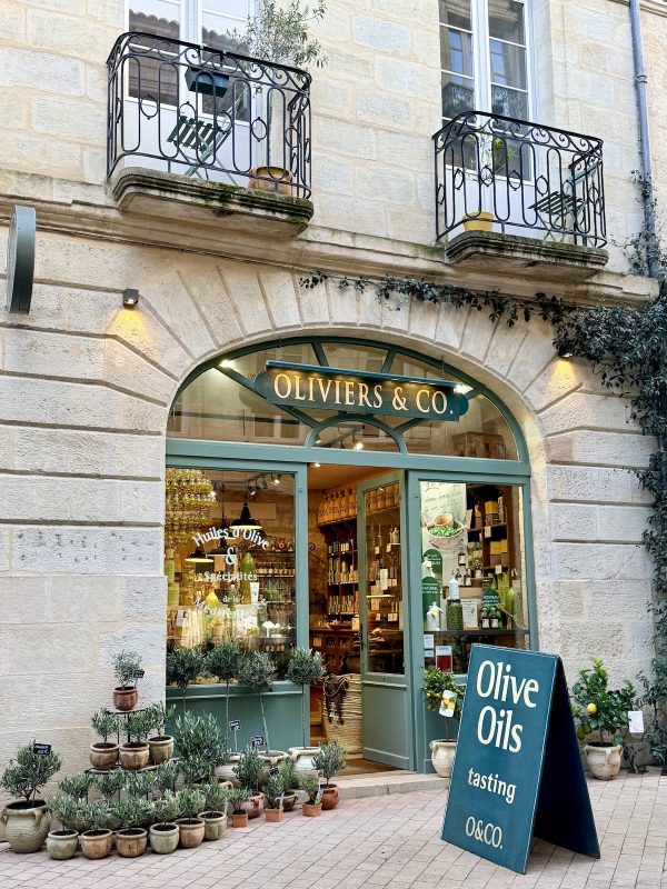 Bordeaux Shopping & Lifestyle Tour by Bordeaux Lifestyle Tours