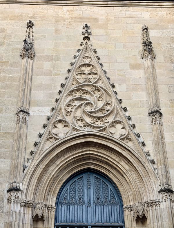 St Peters church in Bordeaux - detail by Bordeaux Lifestyle Tours